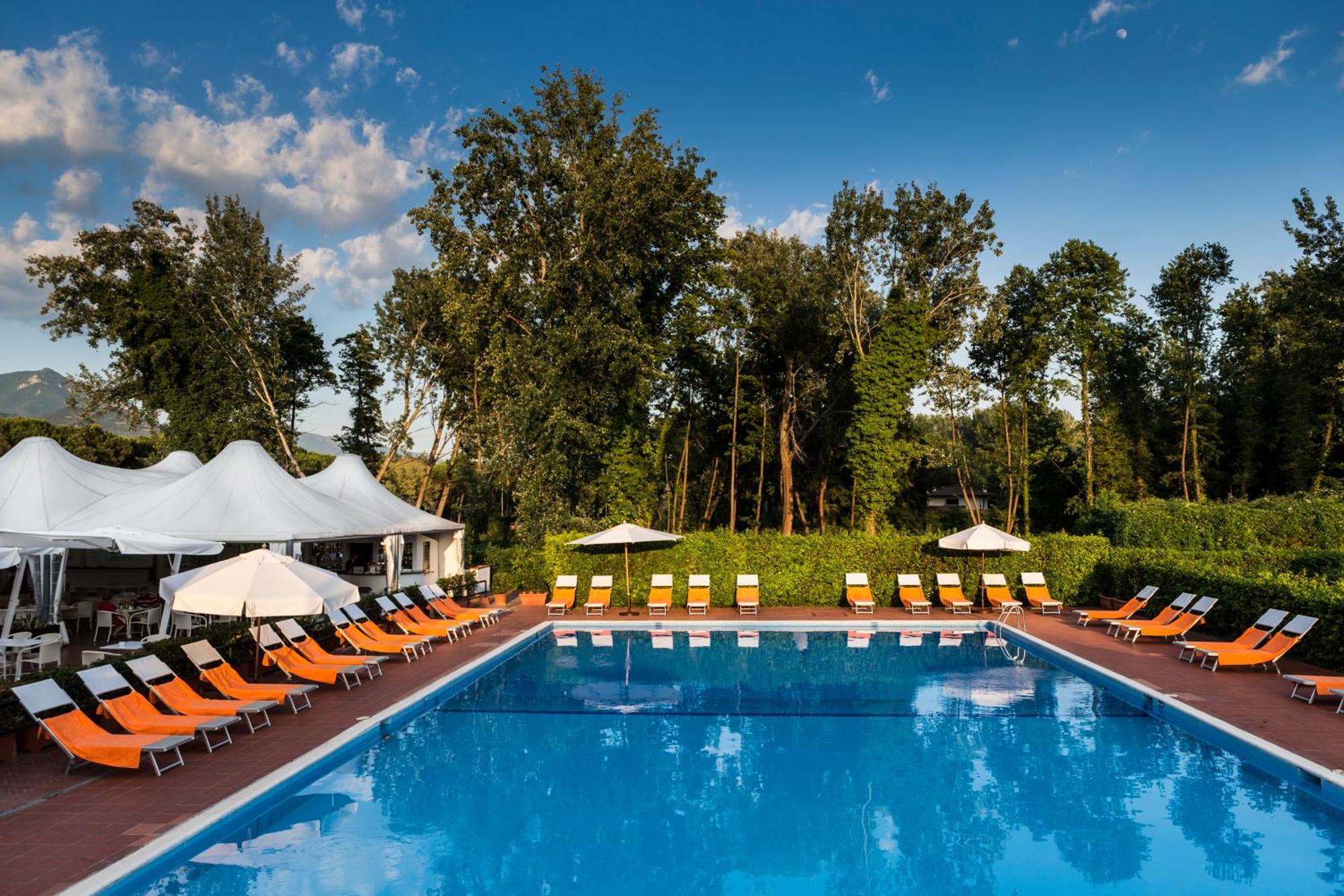 Una Hotels ฟอร์เต เดย์ มาร์มี ภายนอก รูปภาพ